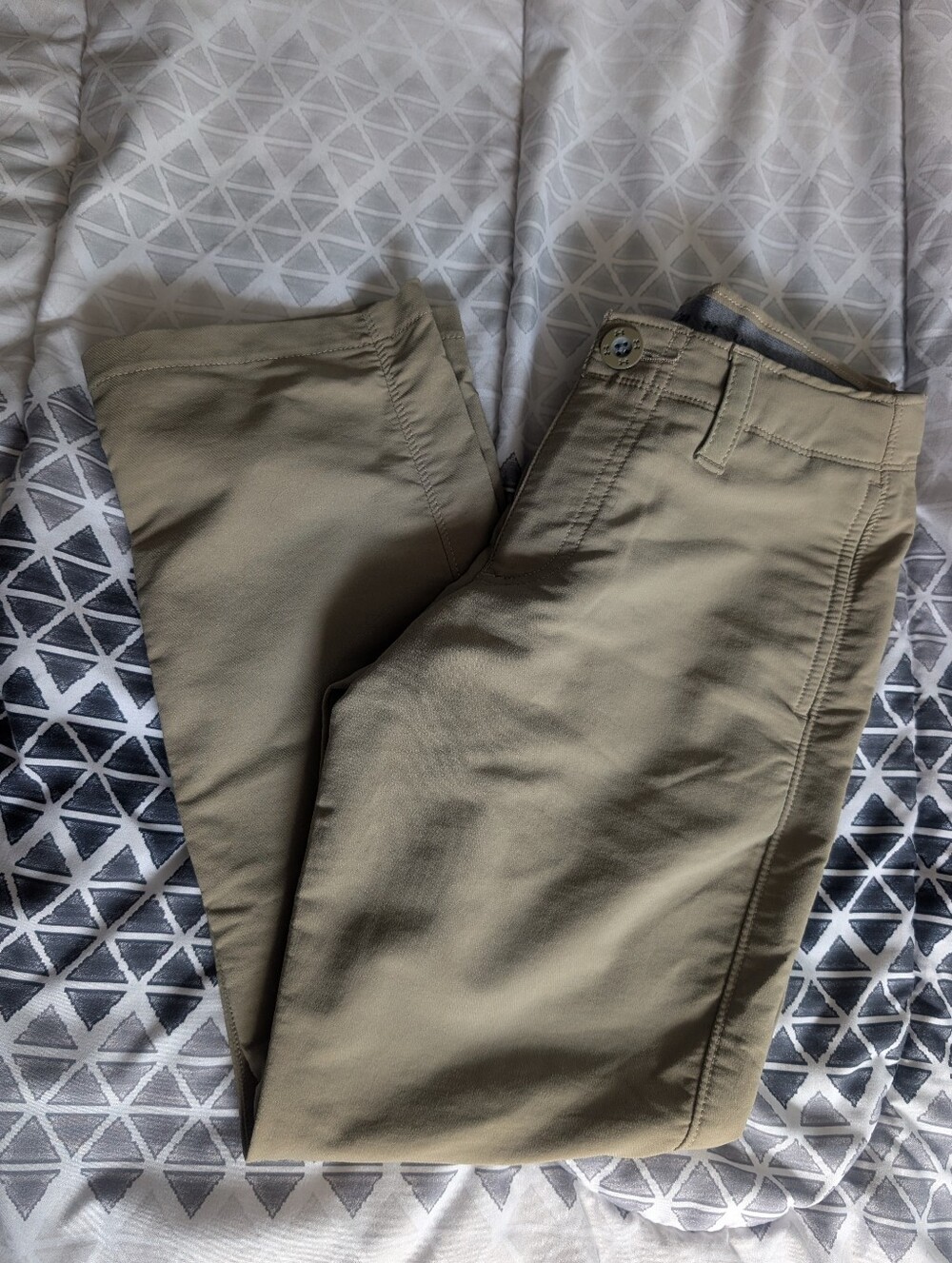 Under Armour Men's Chino Pants in Olive Tan